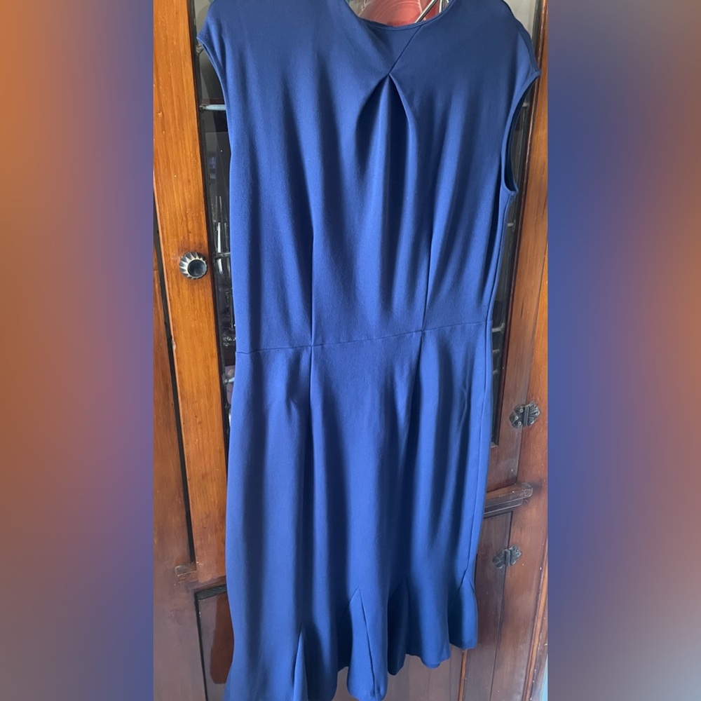 Marycrafts SZ 16 navy cap-sleeved silky midi with fishtail hem dress